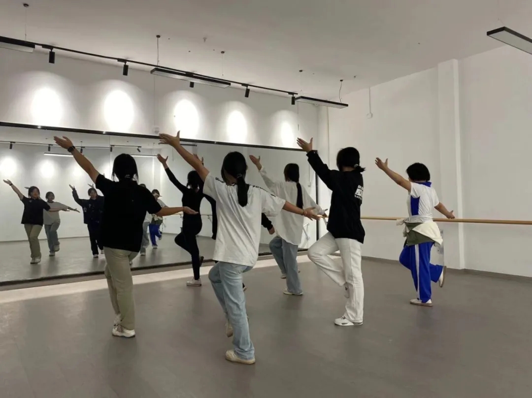 160844120.jpg 640.webp (18).jpg